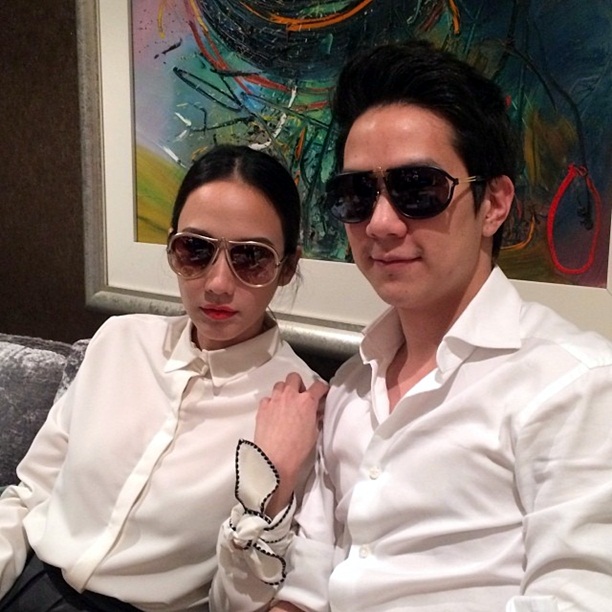 10 คู่รักคู่หวานวงการบันเทิง ประจำปี 2556 10 คู่รักคู่หวานวงการบันเทิง ประจำปี 2556