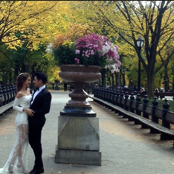 10 คู่รักแห่งปี 2556 คู่หวานแห่งวงการบันเทิง 10 คู่รักแห่งปี 2556 คู่หวานแห่งวงการบันเทิง