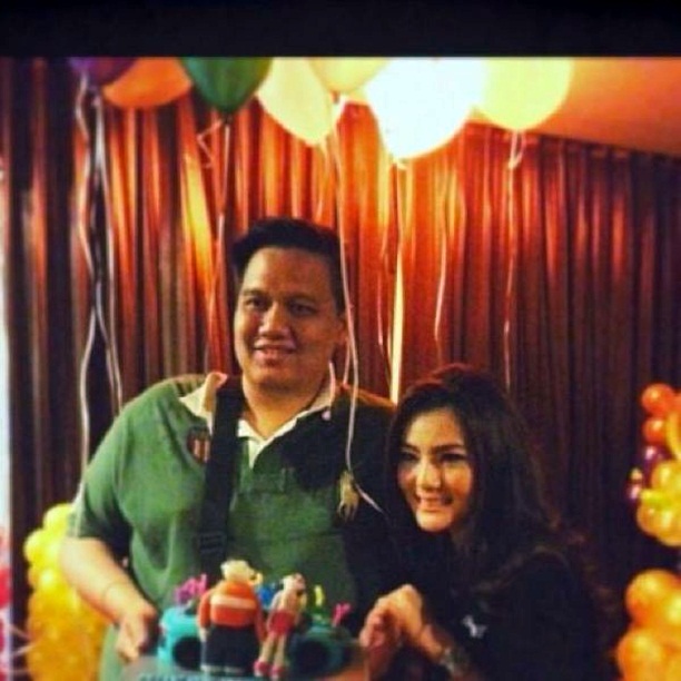 10 คู่รักแห่งปี 2556 คู่หวานแห่งวงการบันเทิง 10 คู่รักแห่งปี 2556 คู่หวานแห่งวงการบันเทิง