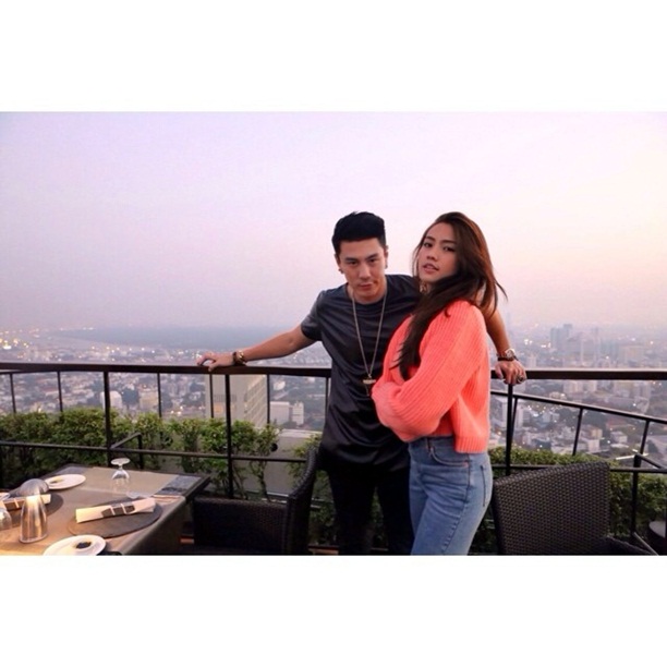 10 คู่รักแห่งปี 2556 คู่หวานแห่งวงการบันเทิง 10 คู่รักแห่งปี 2556 คู่หวานแห่งวงการบันเทิง