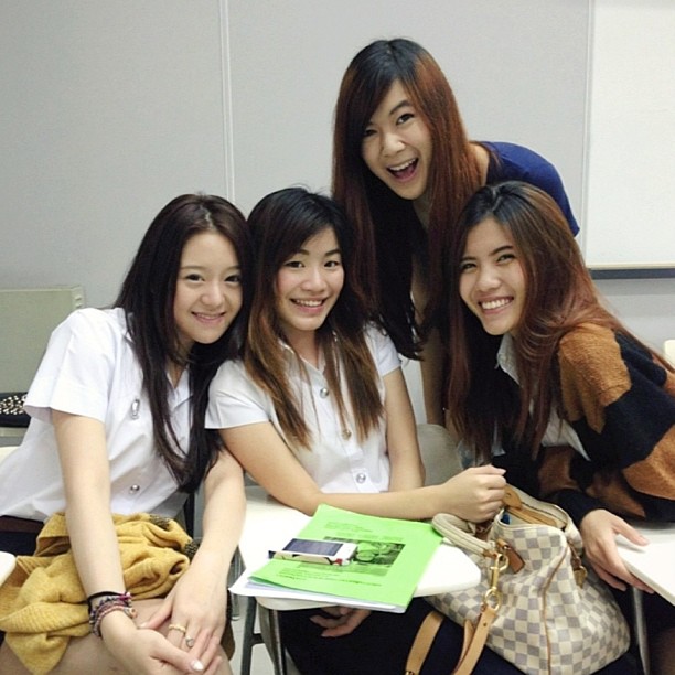 มายด์ ณภศศิ พยาบาลสาวตากลม จาก พรพรหมอลงเวง