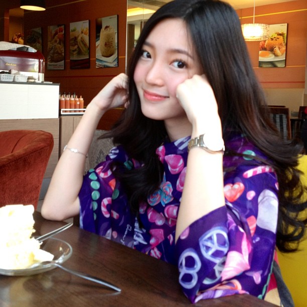 แพมแพม ดาราธิป พยาบาลหน้าใสใน พรพรหมอลเวง