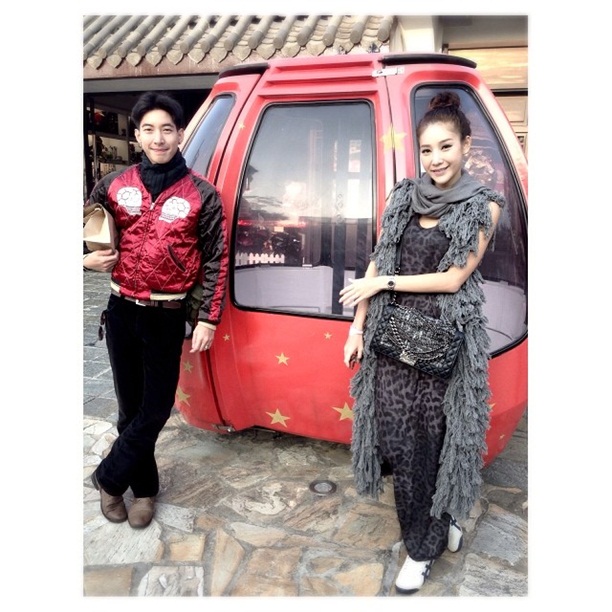 10 คู่รักแห่งปี 2556 คู่หวานแห่งวงการบันเทิง 10 คู่รักแห่งปี 2556 คู่หวานแห่งวงการบันเทิง