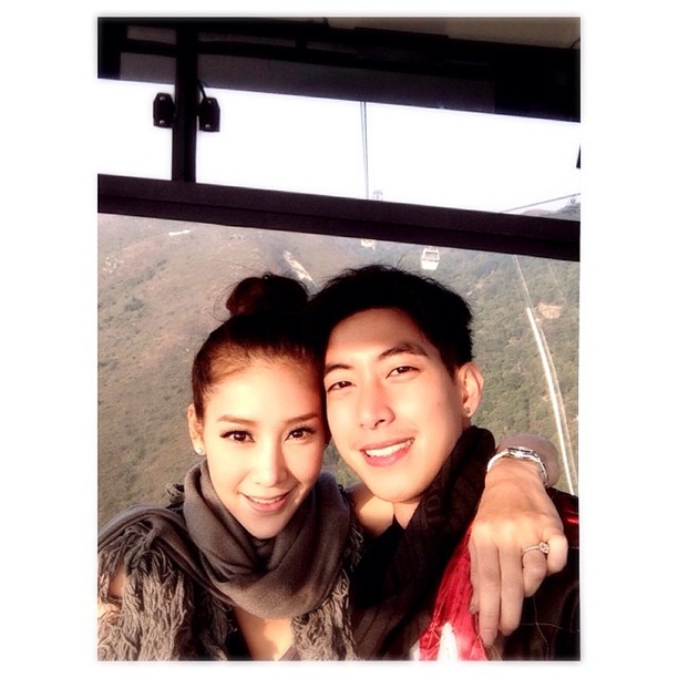 10 คู่รักแห่งปี 2556 คู่หวานแห่งวงการบันเทิง 10 คู่รักแห่งปี 2556 คู่หวานแห่งวงการบันเทิง