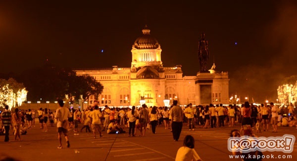 10 สถานที่ชมไฟสวย ๆ ในกรุงเทพฯ ส่งท้ายปีเก่า ต้อนรับปีใหม่ 10 สถานที่ชมไฟสวย ๆ ในกรุงเทพฯ ส่งท้ายปีเก่า ต้อนรับปีใหม่