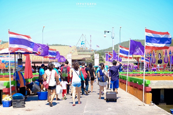 หนีร้อนไปเกาะล้านแบบไปเช้า-เย็นกลับ ด้วยงบไม่ถึง 1,000 บาท หนีร้อนไปเกาะล้านแบบไปเช้า-เย็นกลับ ด้วยงบไม่ถึง 1,000 บาท