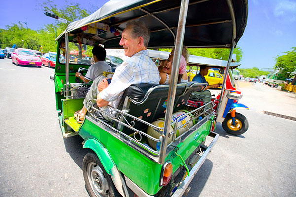 9 สิ่งแสนธรรมดาในไทย ที่โดนใจชาวต่างชาติ 9 สิ่งแสนธรรมดาในไทย ที่โดนใจชาวต่างชาติ