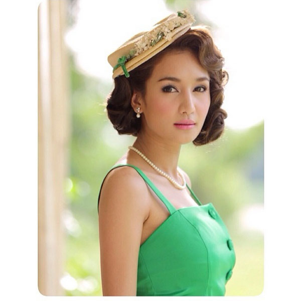 เนย โชติกา เนย โชติกา