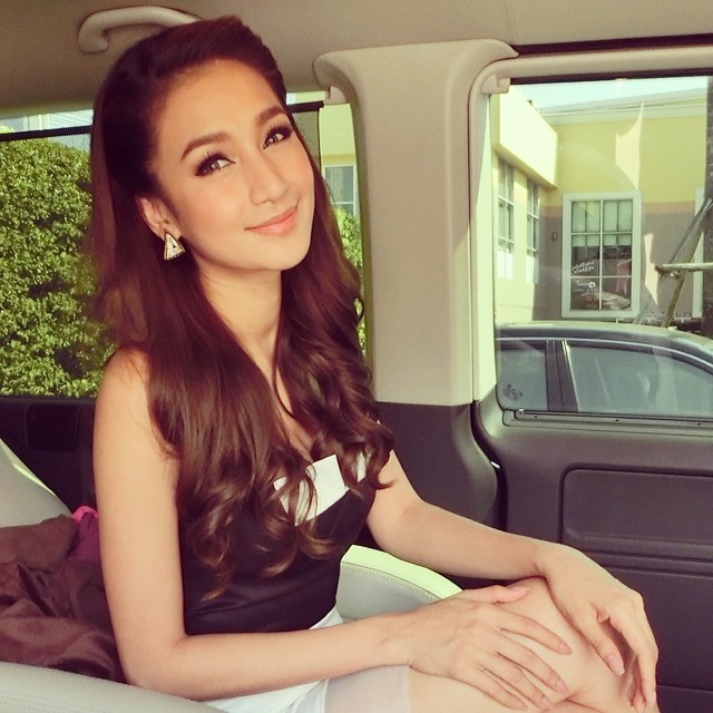 เนย โชติกา เนย โชติกา