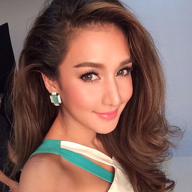 เนย โชติกา เนย โชติกา