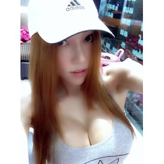 เอมมี่ อมลวรรณ เอาจริง อัพไซส์หน้าอกบิ๊กบึ้มกระชากใจ เอมมี่ อมลวรรณ เอาจริง อัพไซส์หน้าอกบิ๊กบึ้มกระชากใจ