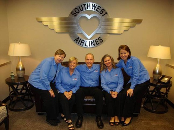 20 สุดยอดบริษัทในฝันของมนุษย์เงินเดือนปี 2015 20 สุดยอดบริษัทในฝันของมนุษย์เงินเดือนปี 2015