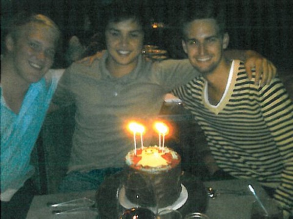 เศรษฐีหล่อพันล้านอายุน้อยที่สุดในโลก กับชีวิตน่าอิจฉา เศรษฐีหล่อพันล้านอายุน้อยที่สุดในโลก กับชีวิตน่าอิจฉา