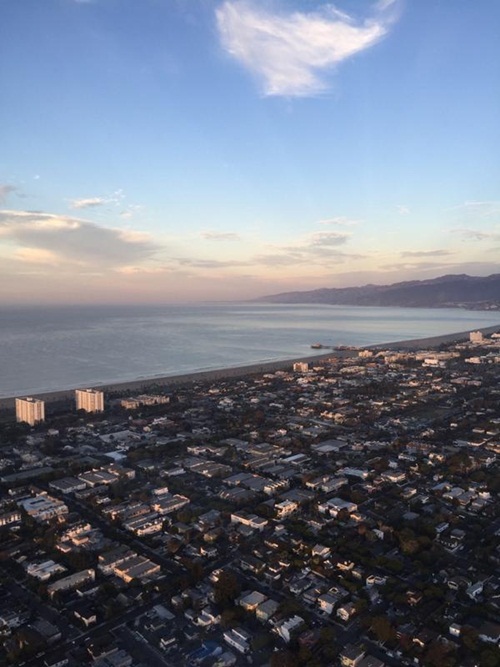 เศรษฐีหล่อพันล้านอายุน้อยที่สุดในโลก กับชีวิตน่าอิจฉา เศรษฐีหล่อพันล้านอายุน้อยที่สุดในโลก กับชีวิตน่าอิจฉา