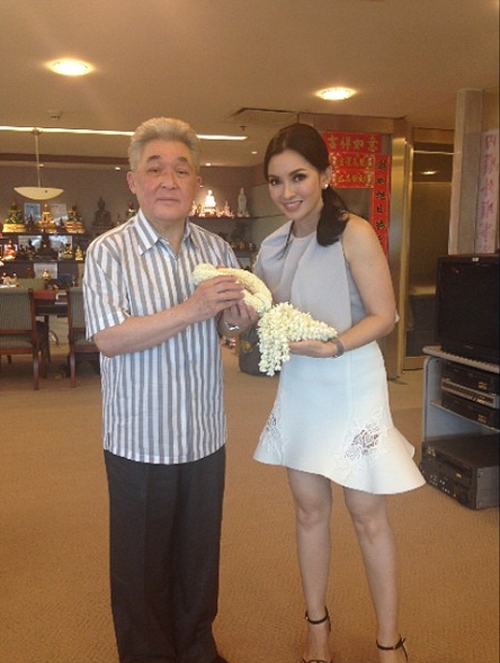 ปุ้ย พิมลวรรณ ปุ้ย พิมลวรรณ