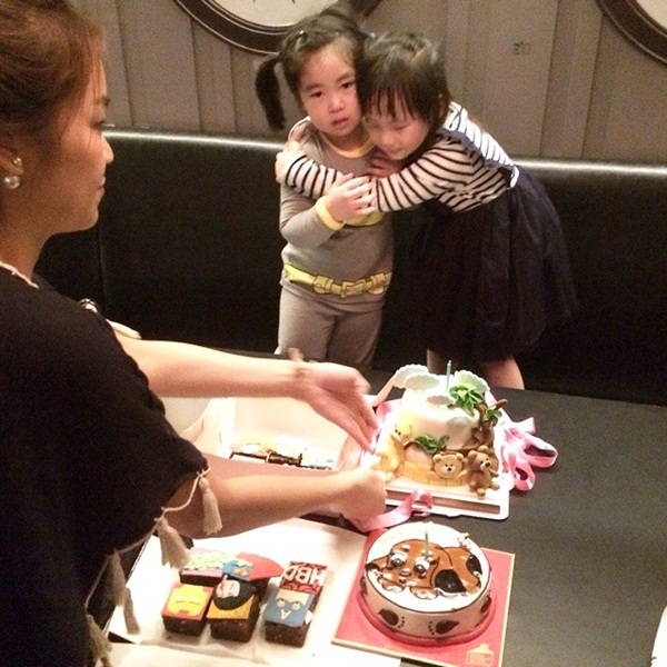 น้องออก้า ลูกเปิ้ล นาคร อายุครบ 3 ขวบแล้วจ้า น่ารักจัง น้องออก้า ลูกเปิ้ล นาคร อายุครบ 3 ขวบแล้วจ้า น่ารักจัง