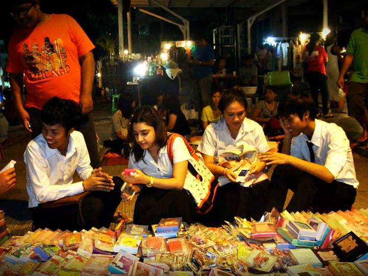 หลาดปล่อยของ ภูเก็ต ตลาดนัดสุดแนว หลาดปล่อยของ ภูเก็ต ตลาดนัดสุดแนว