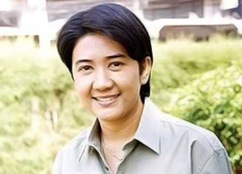 ตุ๋ย มนฤดี แจ้งความถูกปองร้าย เจาะยางรถ ตามไปทุกที่ ตุ๋ย มนฤดี แจ้งความถูกปองร้าย เจาะยางรถ ตามไปทุกที่