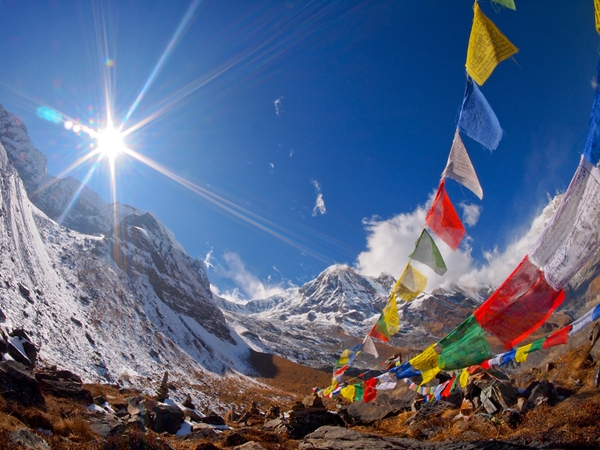ภูเขาอันตราย 10 อันดับ ที่คร่าชีวิตนักปีนเขามาแล้ว ภูเขาอันตราย 10 อันดับ ที่คร่าชีวิตนักปีนเขามาแล้ว