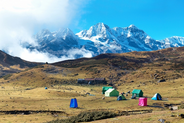 ภูเขาอันตราย 10 อันดับ ที่คร่าชีวิตนักปีนเขามาแล้ว ภูเขาอันตราย 10 อันดับ ที่คร่าชีวิตนักปีนเขามาแล้ว