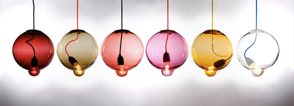 เก๋! โคมไฟหลอมละลายหลากสี