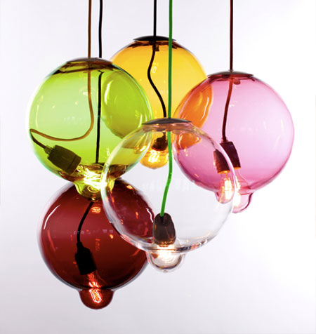 เก๋! โคมไฟหลอมละลายหลากสี