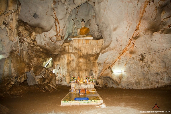 ท่องเที่ยวไทย เยือนถ้ำเมืองออน ชมหินงาม สักการะพระธาตุนมผา ท่องเที่ยวไทย เยือนถ้ำเมืองออน ชมหินงาม สักการะพระธาตุนมผา