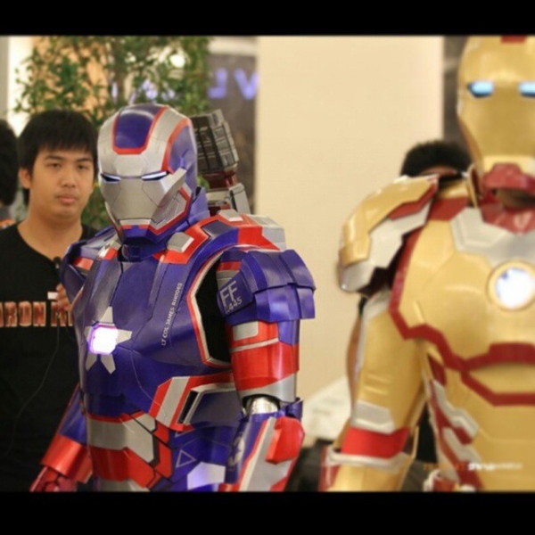 Iron Man 3 เปิดตัวในไทย ชมภาพงานพรีเมียร์กาล่า ไอรอนแมน3 Iron Man 3 เปิดตัวในไทย ชมภาพงานพรีเมียร์กาล่า ไอรอนแมน3
