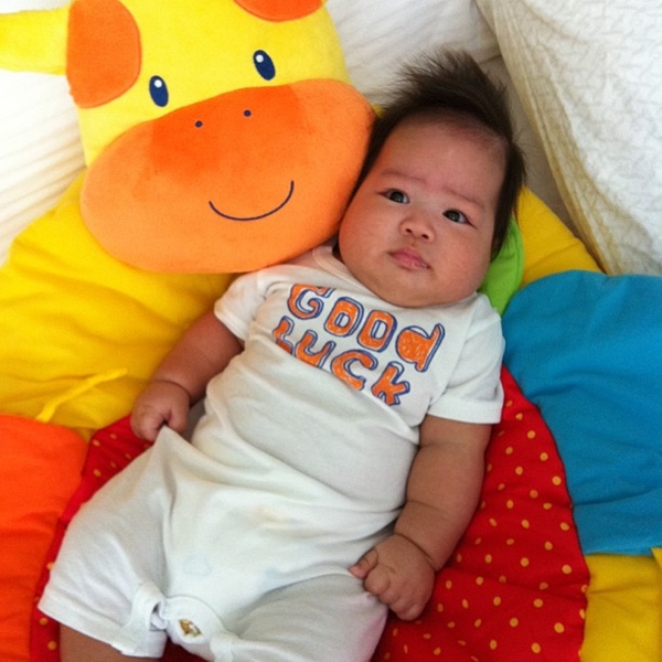 น้องธอน ลูกชาย กิ๊ก สุวัจนี น้องธอน ลูกชาย กิ๊ก สุวัจนี