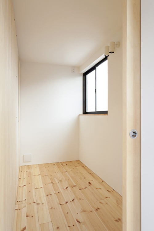 บ้านติดล้อ สร้างง่าย ย้ายสะดวกไม่กลัวน้ำท่วม บ้านติดล้อ สร้างง่าย ย้ายสะดวกไม่กลัวน้ำท่วม