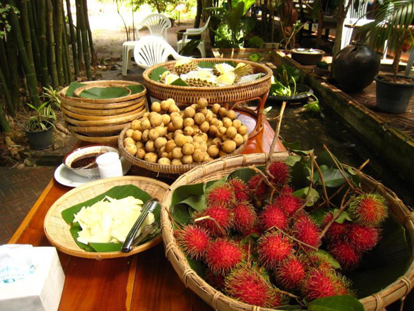 เที่ยวริมฝั่งตะวันออก อร่อยทุกไร่ ชิมไปทุกสวน เที่ยวริมฝั่งตะวันออก อร่อยทุกไร่ ชิมไปทุกสวน