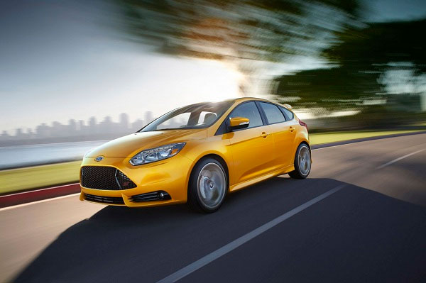 เรียบหรูทันสมัย Ford เปิดตัวรถใหม่ 2013