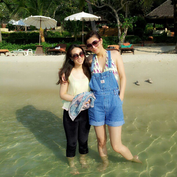 เอมมี่ มรกต เอมมี่ มรกต