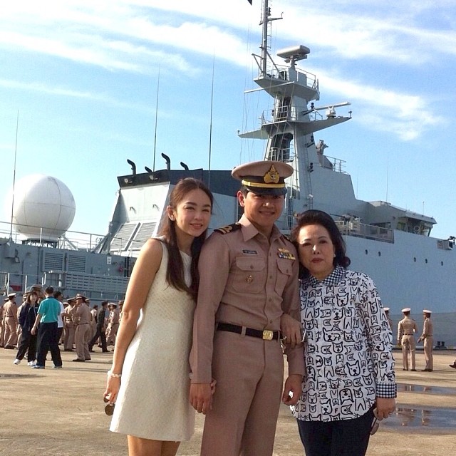 เป้ย ป๊อป เป้ย ป๊อป