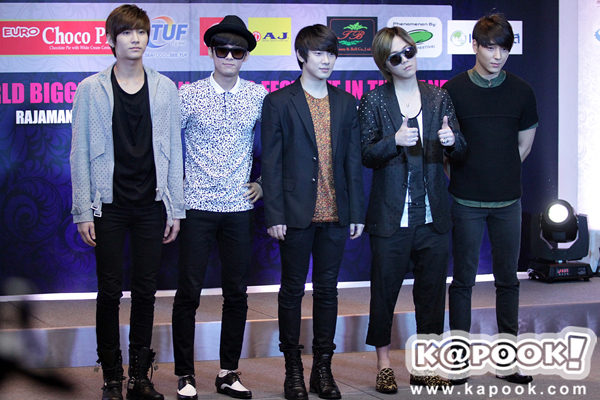Korean Music Wave in Bangkok 2013