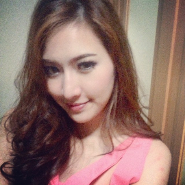 แคร์ ฉัตรฑริกา สิทธิพรม แคร์ ฉัตรฑริกา สิทธิพรม