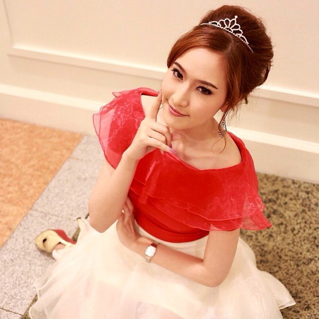 แคร์ ฉัตรฑริกา สิทธิพรม แคร์ ฉัตรฑริกา สิทธิพรม