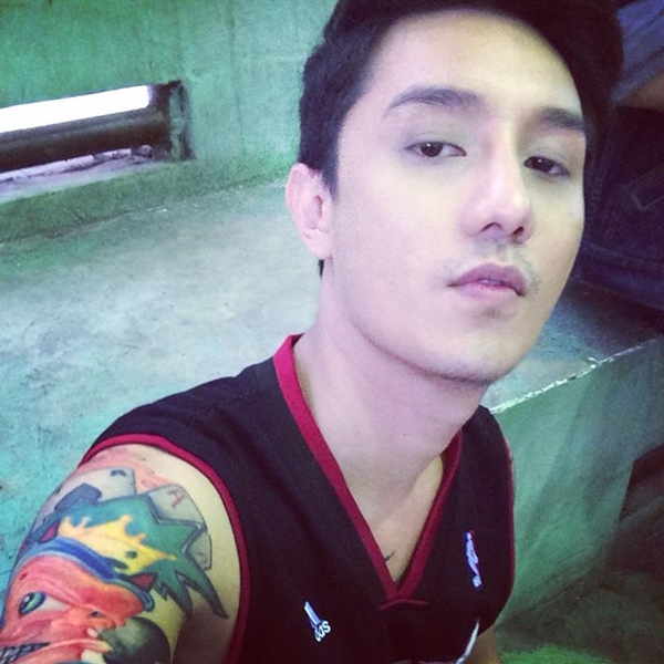 ปอม สิทธิพงษ์ ประวัติเน็ตไอดอลคนดัง อดีตคู่จิ้น ปอม อ๋อง ปอม สิทธิพงษ์ ประวัติเน็ตไอดอลคนดัง อดีตคู่จิ้น ปอม อ๋อง