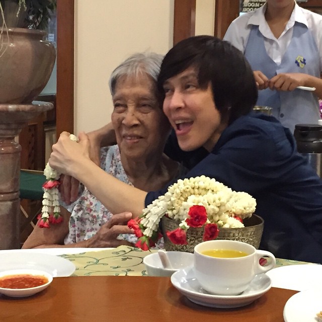 รวมภาพดารา แฮปปี้ดี๊ด๊าเล่นน้ำวันสงกรานต์ สาดน้ำกันสนุกเว่อร์ รวมภาพดารา แฮปปี้ดี๊ด๊าเล่นน้ำวันสงกรานต์ สาดน้ำกันสนุกเว่อร์