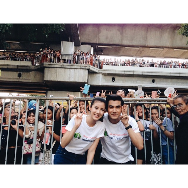 ฌอห์ณ เอสเธอร์ ฌอห์ณ เอสเธอร์