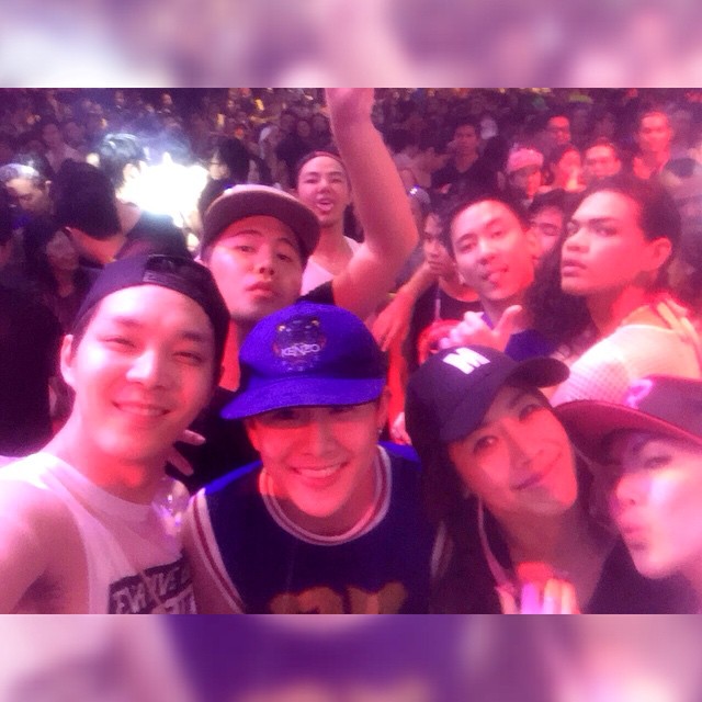 รวมภาพดารา แฮปปี้ดี๊ด๊าเล่นน้ำวันสงกรานต์ สาดน้ำกันสนุกเว่อร์ รวมภาพดารา แฮปปี้ดี๊ด๊าเล่นน้ำวันสงกรานต์ สาดน้ำกันสนุกเว่อร์