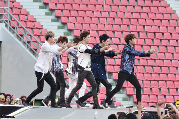 MBC Korean Music Wave in Bangkok 2013