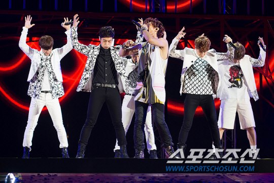 MBC Korean Music Wave in Bangkok 2013