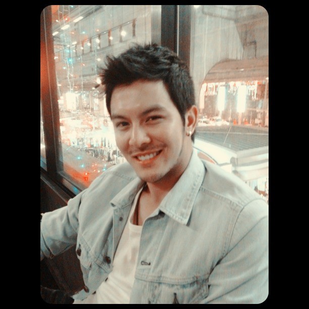 เชน เตชินท์ ปิ่นชาตรี เชน เตชินท์ ปิ่นชาตรี