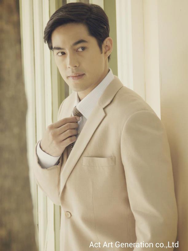 ท็อป จรณ โสรัตน์ ท็อป จรณ โสรัตน์