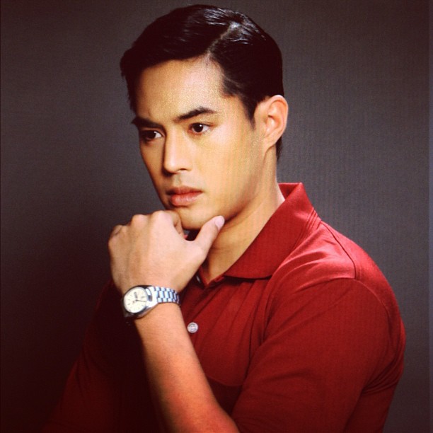 ท็อป จรณ โสรัตน์ ท็อป จรณ โสรัตน์