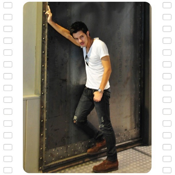 เชน เตชินท์ ปิ่นชาตรี เชน เตชินท์ ปิ่นชาตรี