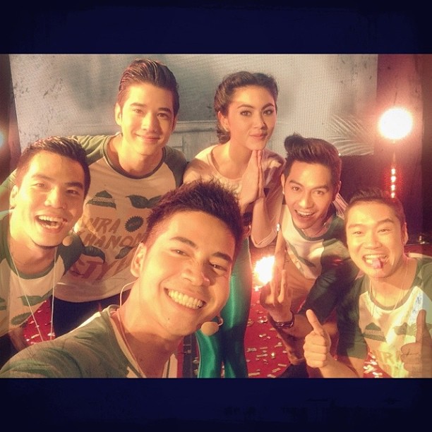 พี่มากพระโขนง ฉลองครบ 1,000 ล้าน