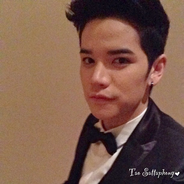 เต๋า เศรษฐพงศ์ เพียงพอ เต๋า เศรษฐพงศ์ เพียงพอ