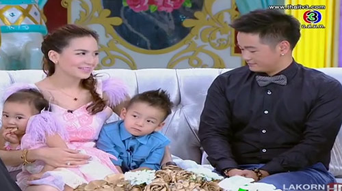 พลอย ชิดจันทร์ พา น้องชิโน่-ชิลลี่-ชีตาร์ บุก 3 แซบ น่ารักจัง พลอย ชิดจันทร์ พา น้องชิโน่-ชิลลี่-ชีตาร์ บุก 3 แซบ น่ารักจังพลอย ชิดจันทร์ พา น้องชิโน่-ชิลลี่-ชีตาร์ บุก 3 แซบ น่ารักจัง